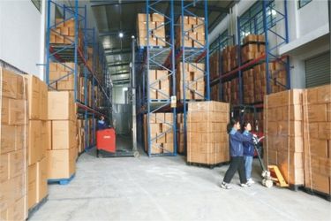 Ningbo Yolanda Spray Co., Ltd. خط تولید تولید کننده